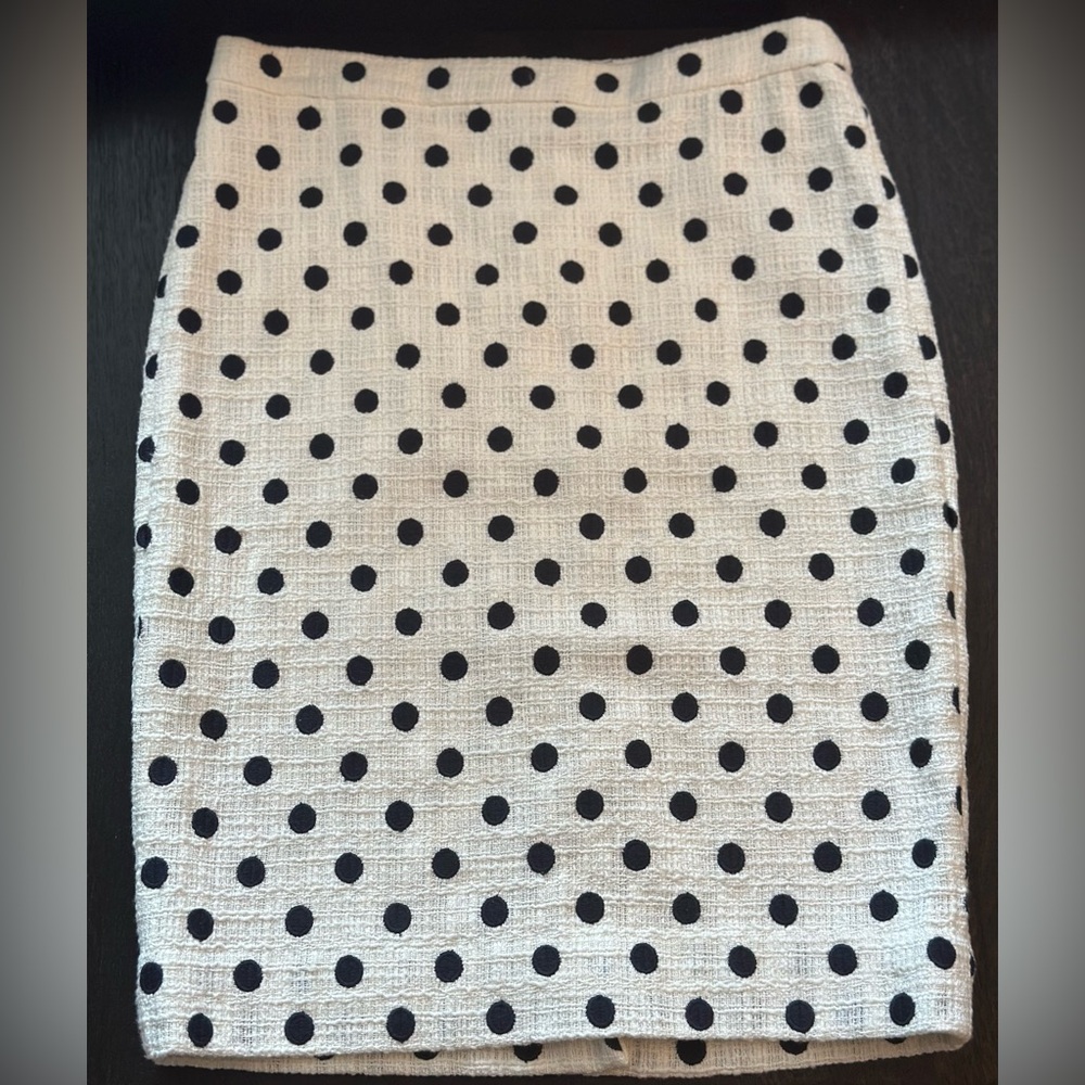 J. Crew Pencil Skirt in Navy Polka Dot Textured Tweed - Picture 3 of 4